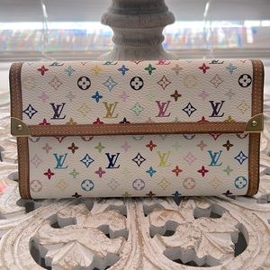 Vintage Louis Vuitton White Murakami Multicolor International Wallet - Authentic
